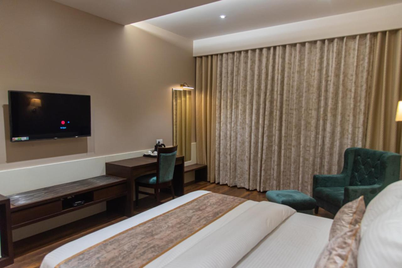 Hotel Royal Livin Waranasi Zewnętrze zdjęcie