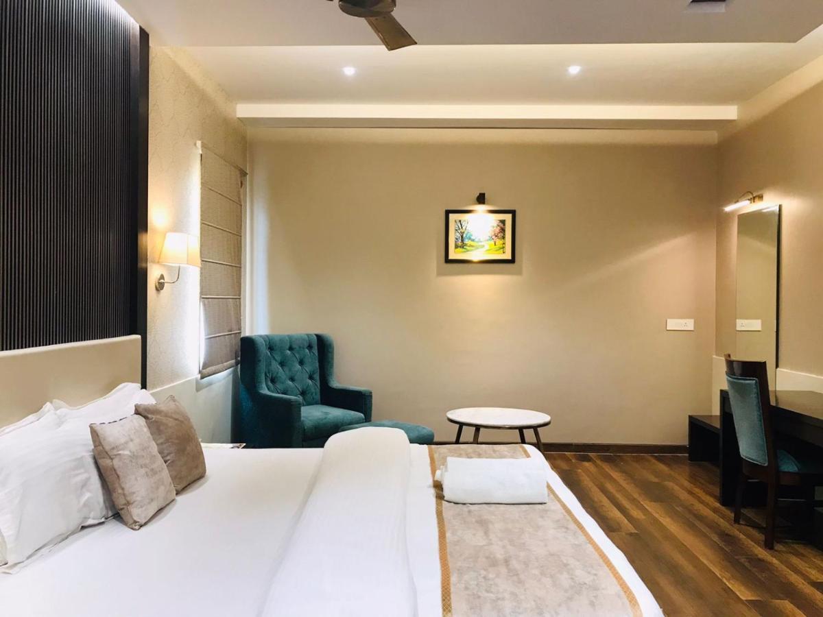 Hotel Royal Livin Waranasi Zewnętrze zdjęcie