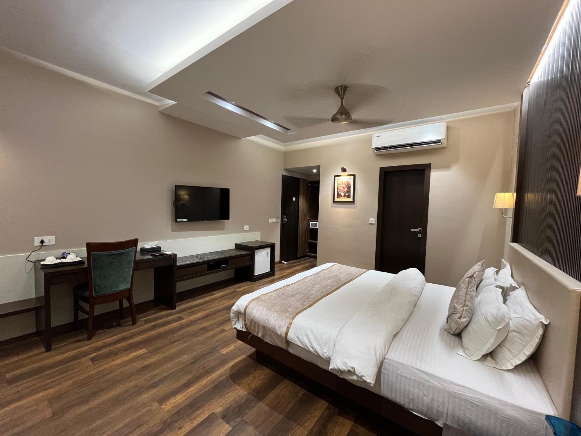 Hotel Royal Livin Waranasi Zewnętrze zdjęcie